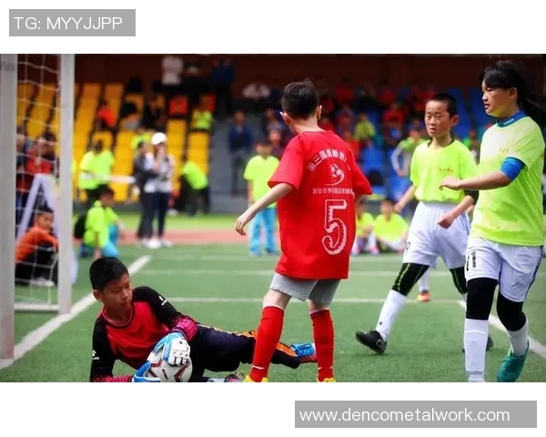 西安足球队奋勇拼搏的荣耀之路与邀请赛精彩瞬间回顾